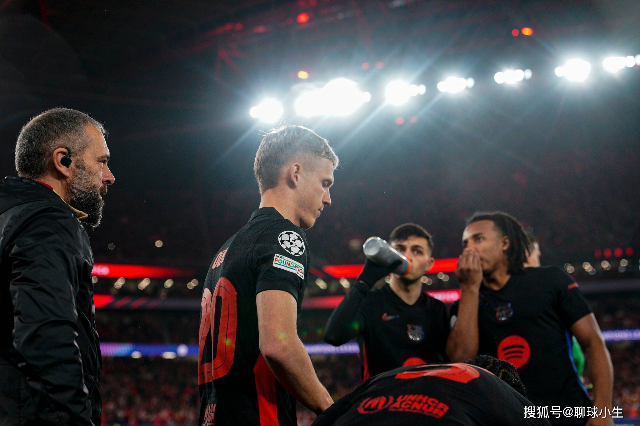 巴萨控球+流动战术:控制全场,赢得比赛主动权的简单介绍 巴萨控球+流动战术:控制全场,赢得比赛主动权的简单介绍